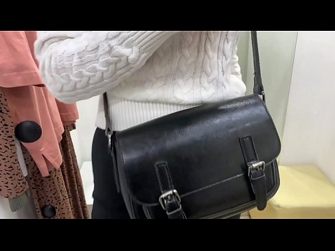 ❤️ Javna masturbacija mlade kujice FeralBerry s dildom u sobi za mjerenje ️❌ Seks video u pornografiji hr.tradewin.top